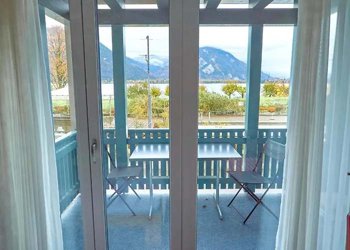 By Interlaken Apartman